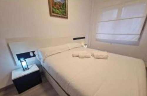 Distrito Llano Apartment | Apartamento con Terraza y Parking