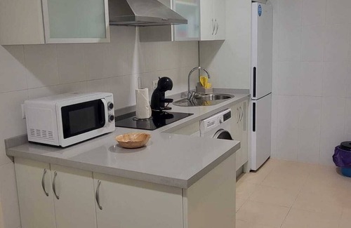Las Herrerias Apartment | ¡apartamento con Terraza y Cerca de la Piscina Comunitaria!