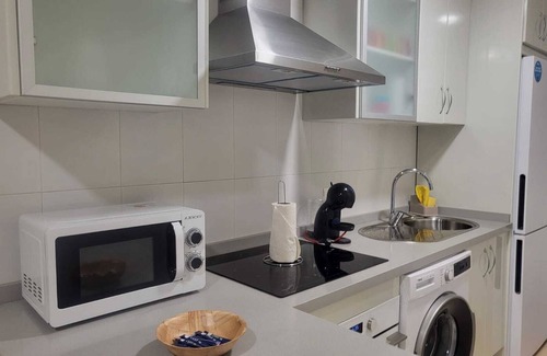 Las Herrerias Apartment | ¡apartamento con Terraza y Cerca de la Piscina Comunitaria!