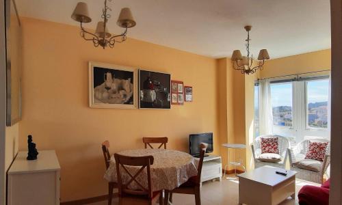 Portosin Apartment | Apartamento con vistas, ascensor y parking en Portosín
