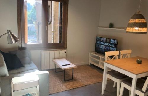 Camprodon Apartment | Apartamento dúplex en el corazón de Camprodon, La Rovira