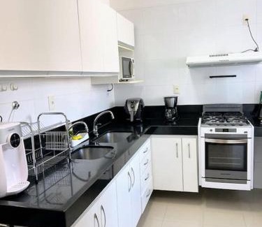Enseada Azul Apartment | Apartamento em frente ao mar Nova Guarapari - Brasil