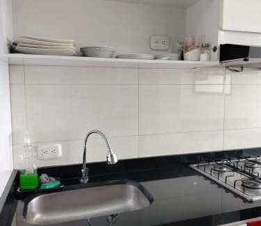 Puente Aranda Apartment | Apartamento embajada aeropuerto centro