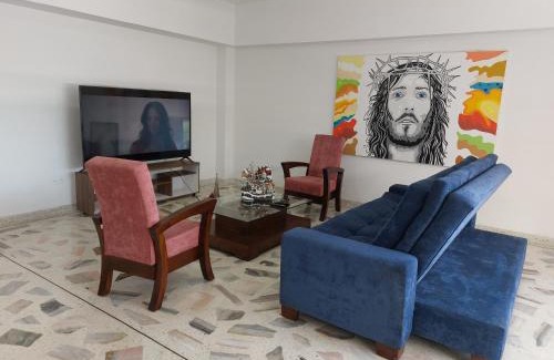 Roldanillo Apartment | Apartamento en el Centro de Roldanillo 5 habitaciones 9 camas 4 baños