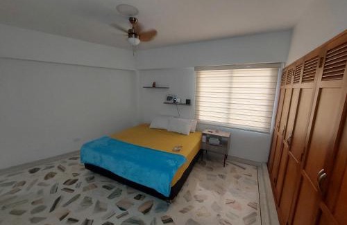 Roldanillo Apartment | Apartamento en el Centro de Roldanillo 5 habitaciones 9 camas 4 baños