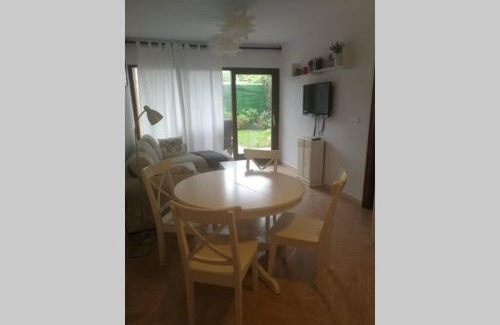 Comillas Apartment | Apartamento en el Paseo de Manuel Noriega, Nº 9, con jardín privado, Wifi, en Comillas