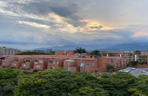 Cali Apartment | Apartamento en el SUR de Cali, Con Estacionamiento y seguridad 24 horas