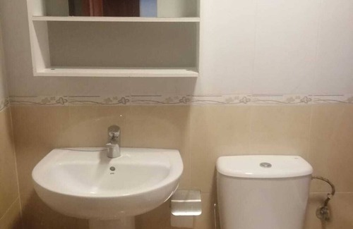 Distrito Oeste Apartment | Apartamento en Gijón con Terraza a 800 Metros de Playa del Arbeyal