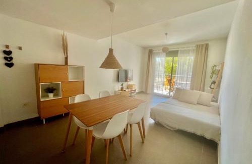 Calafat Apartment | Apartamento en la playa