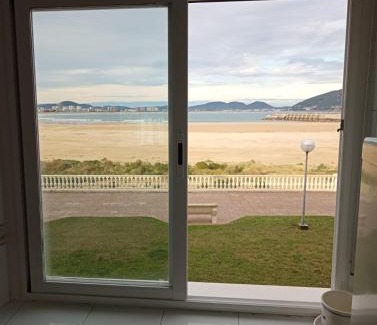 Laredo Apartment | Apartamento en la playa