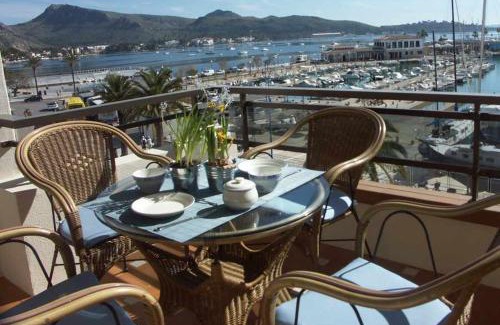 Puerto de Pollensa Apartment | Apartamento en primera linea para 4 personas