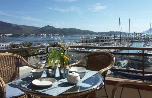 Puerto de Pollensa Apartment | Apartamento en primera linea para 4 personas