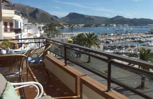 Puerto de Pollensa Apartment | Apartamento en primera linea para 4 personas