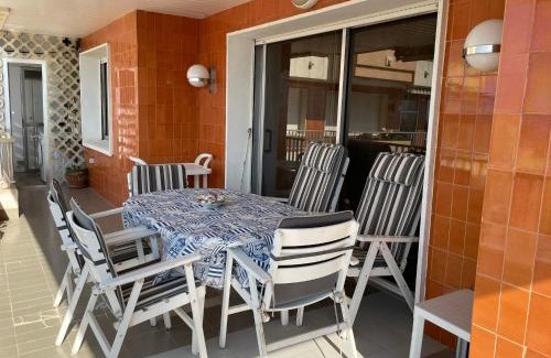 El Roc de Sant Gaieta Apartment | Apartamento en primera línea de mar