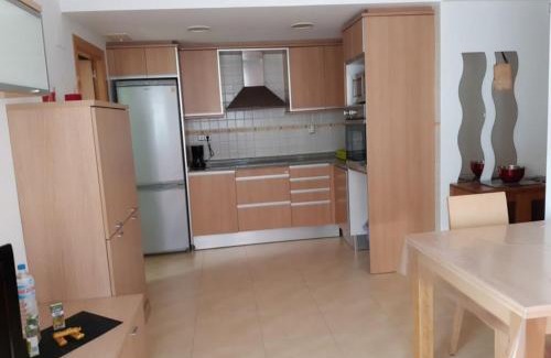Cubelles Apartment | APARTAMENTO EN SEGUNDA LINEA DE MAR, WIFI & A.C