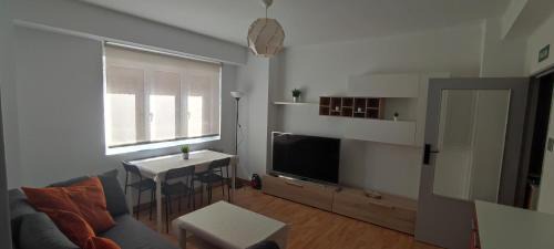 Primer Ensanche Apartment | Apartamento en zona céntrica y tranquila.