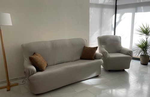 Badalona Apartment | Apartamento en Zona Centrica Badalona i 400m Playa Ideal Familias o Grupo Amigos