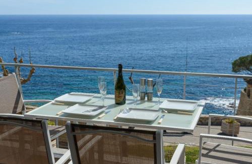Calella de Palafrugell Apartment | Apartamento frente al mar en la mejor ubicación de Calella