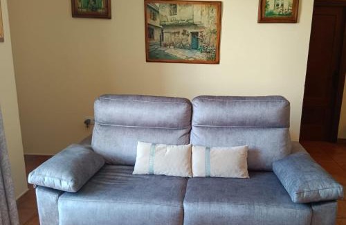 Conil de la Frontera City Center Apartment | Apartamento céntrico con terraza y aire acondicionado solo familia y pareja