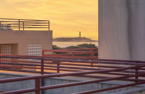 Los Canos de Meca Apartment | Apartamento renovado con piscina, garaje y vistas, frente a la playa de los C.