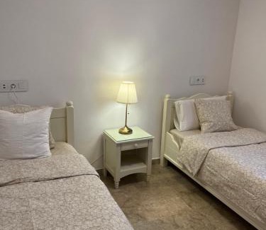 Sant Feliu de Guixols Apartment | Apartamento luminoso Paloma a 350 metros de la playa con parking gratuito