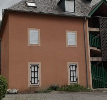Esquieze-Sere Apartment | Apartamento Esquieze-sere