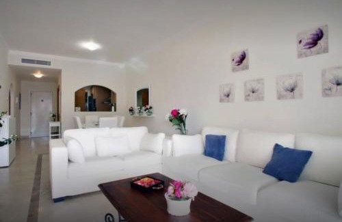 San Roque Apartment | Apartamento familiar con JARDIN y TERRAZA Privada