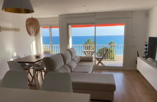 Canet de Mar Apartment | Apartamento frente al mar