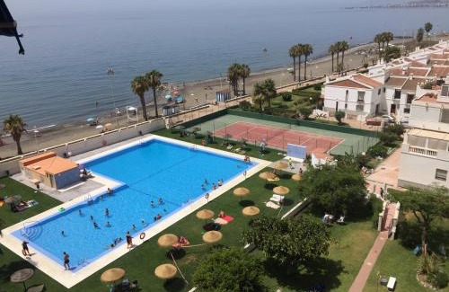 Mezquitilla Apartment | Apartamento frente al mar