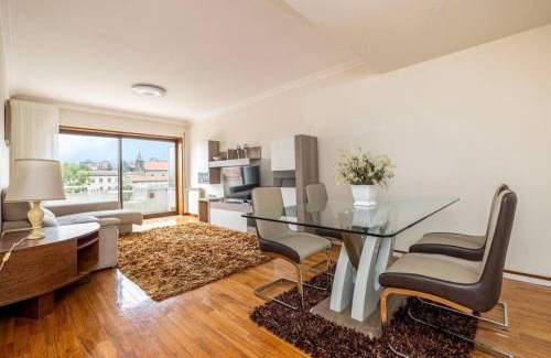 Guimaraes Apartment | Apartamento Lobo