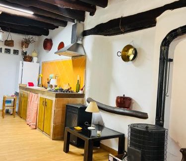 Pitres Apartment | Apartamento los tinaos