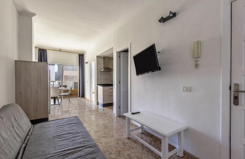 Playa San Juan Apartment | Apartamento Mar Rizada