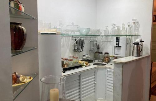 Quitandinha Apartment | Apartamento no Palácio Quitandinha com varanda