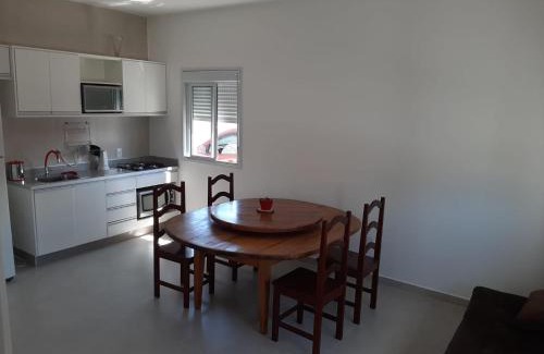 Daniela Apartment | Apartamento novo e espaçoso - APTO 02