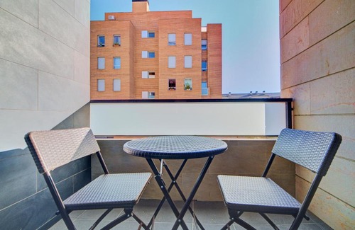 Huarte Apartment | Apartamento Oihana by Clabao