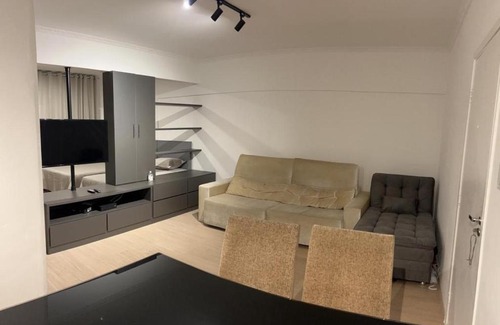 Bras Apartment | Apartamento para pessoas de família ou a negócio, Ap Lindo aconchegante no Brás próximo igreja Mundial,mercado municipal, 25 de março, templo Salomão, metro Dom Pedro ll, bancos, mercado e etc