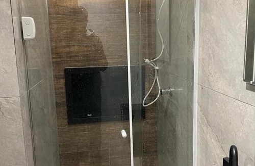 Bras Apartment | Apartamento para pessoas de família ou a negócio, Ap Lindo aconchegante no Brás próximo igreja Mundial,mercado municipal, 25 de março, templo Salomão, metro Dom Pedro ll, bancos, mercado e etc