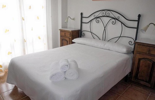 Ezcaray Apartment | Apartamento pet friendly en Ezcaray, con piscina