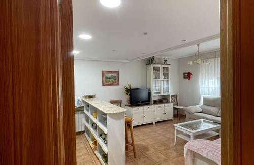 Ezcaray Apartment | Apartamento pet friendly en Ezcaray, con piscina