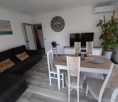 La Pineda Apartment | Apartamento Pineda