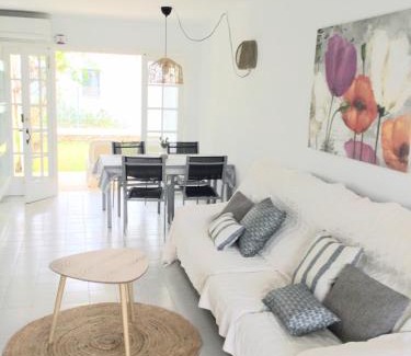 Son Xoriguer Apartment | Apartamento Playa Xoriguer con piscina y jardin