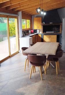 Caldes de Malavella Apartment | Apartamento privado con entrada independiente en Caldes de Malavella