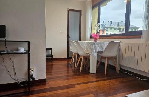 Loza Apartment | Apartamento Ría Navia El Espín 31A01