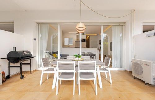 Coves Noves Apartment | Apartamento Recién reformado con jardín en Arenal de Castell
