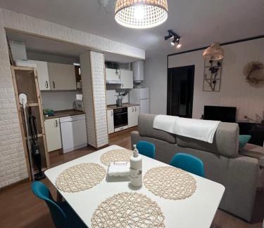 Villanua Apartment | Apartamento Selva Blanca