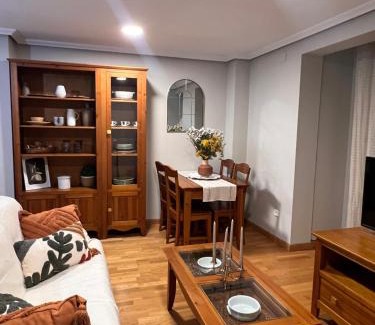 La Trinidad-San Juan y Todos los Santos Apartment | Apartamento suites HZ centro