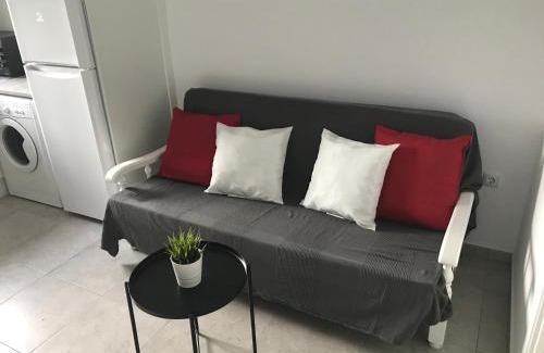 Vera Beach Apartment | Apartamento VenAVera Playa VERA COLINA Apto. 4 Bajo Piscina Muy Tranquilo WIFI