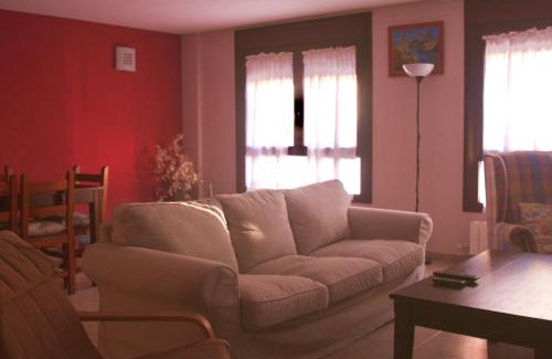 Ainsa Apartment | Apartamento Vista al Ara