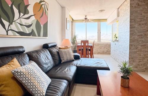 Guadalmar Apartment | Apartamento Vista al Mar