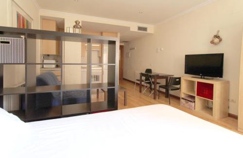 Adelfas Apartment | Apartamentos Adelfas